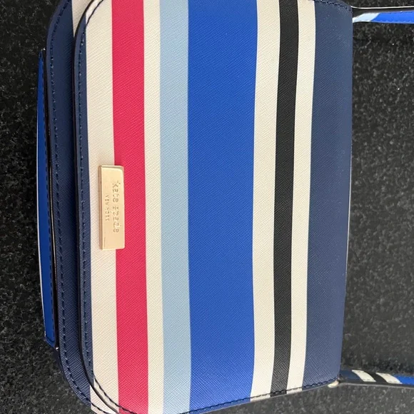 Kate Spade purse - Picture 2 of 2